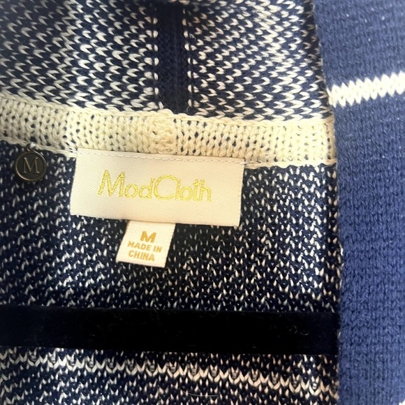 ModCloth Navy/Cream Simply Snuggly Check Windowpane Cardigan M - Picture 3 of 4
